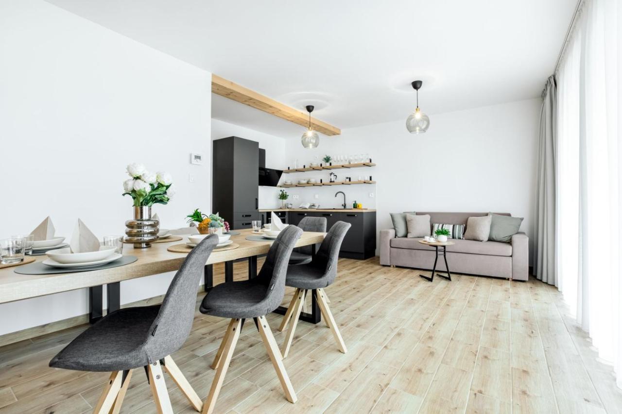 Apartmany Karlovy Dvory Horni Plana Luaran gambar