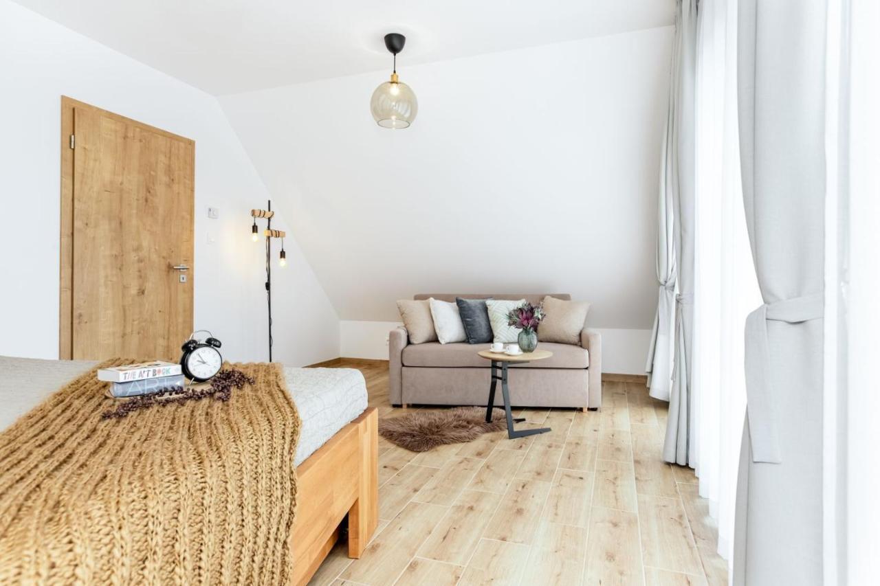 Apartmany Karlovy Dvory Horni Plana Luaran gambar