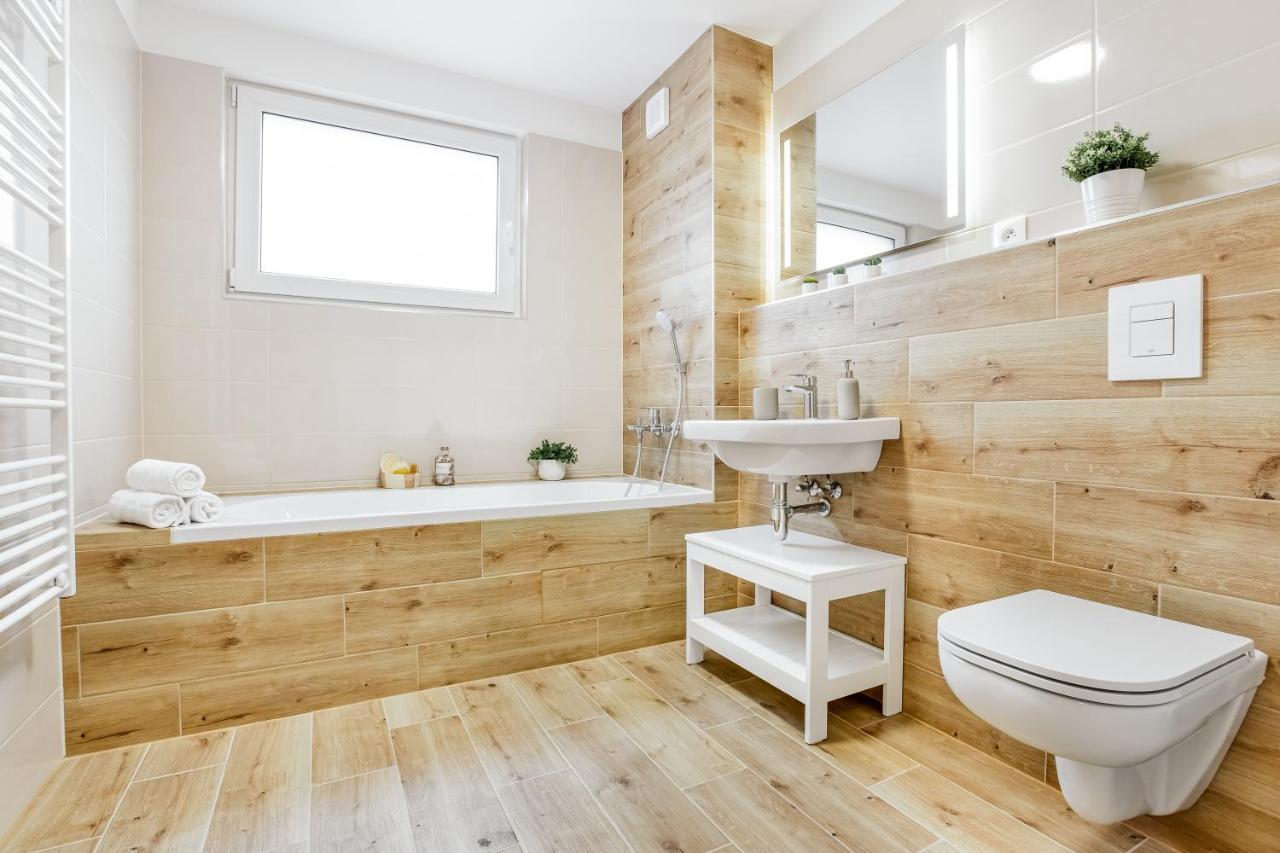 Apartmany Karlovy Dvory Horni Plana Luaran gambar