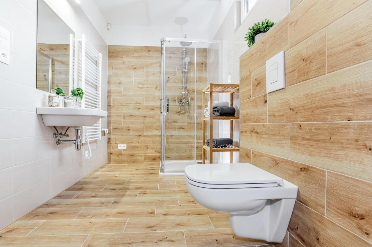 Apartmany Karlovy Dvory Horni Plana Luaran gambar