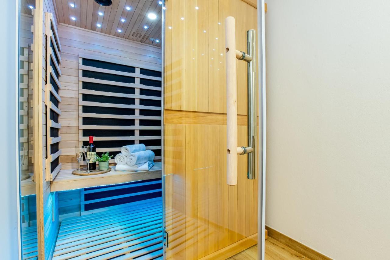 Apartmany Karlovy Dvory Horni Plana Luaran gambar